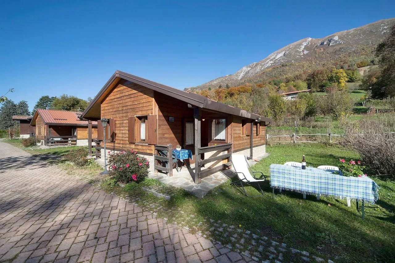 Semesterbostad Casa Genziana Villa Barzio
