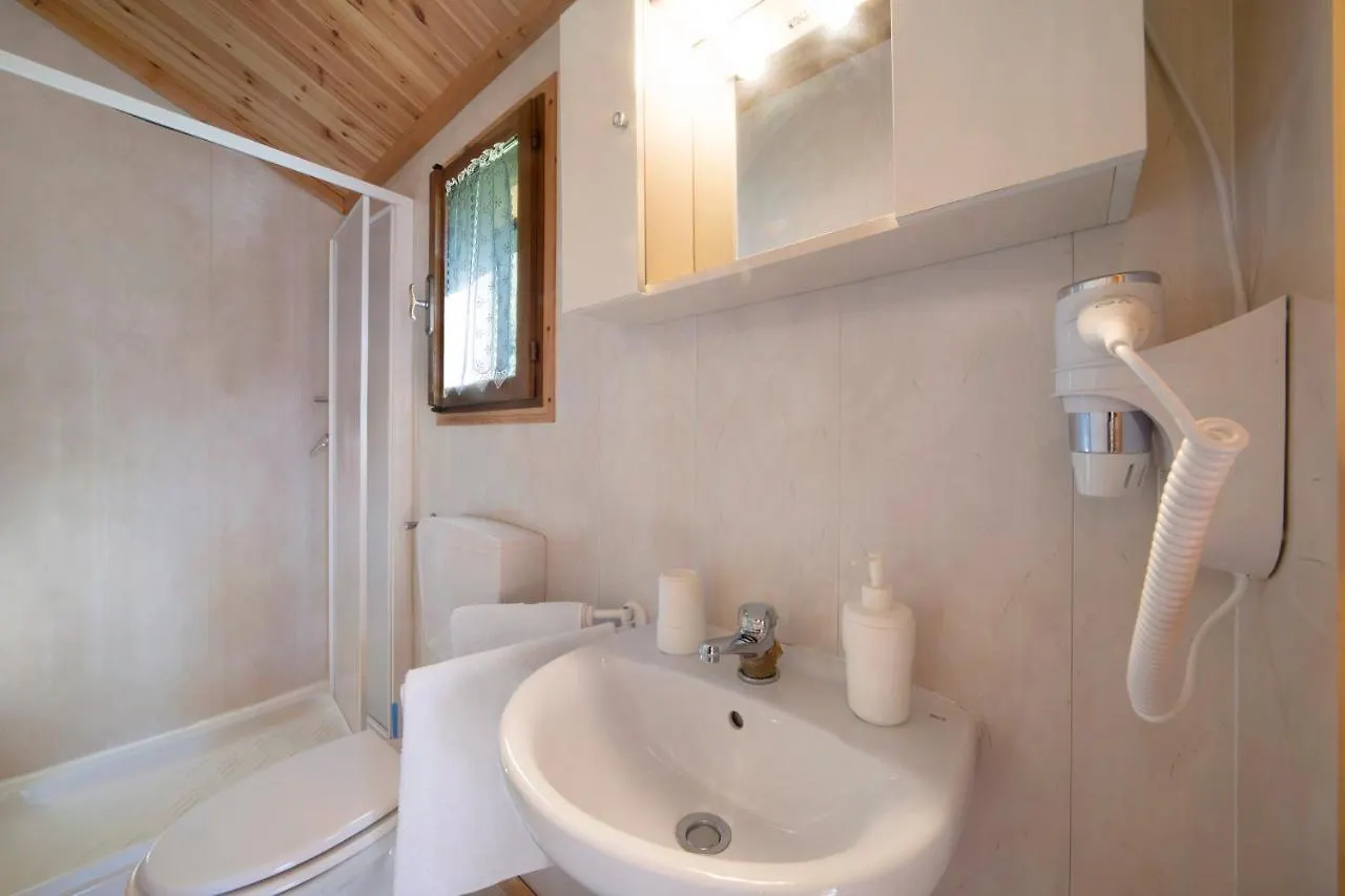 Semesterbostad Casa Genziana Villa Barzio Italien